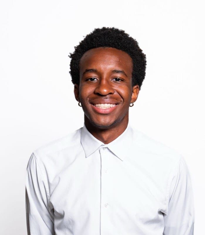 Naasir Bakari